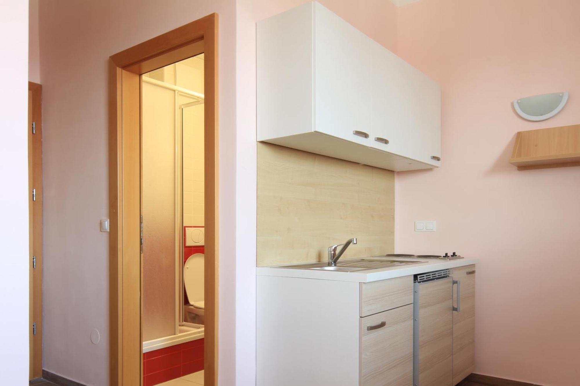 S Hotel Maribor Szoba fotó
